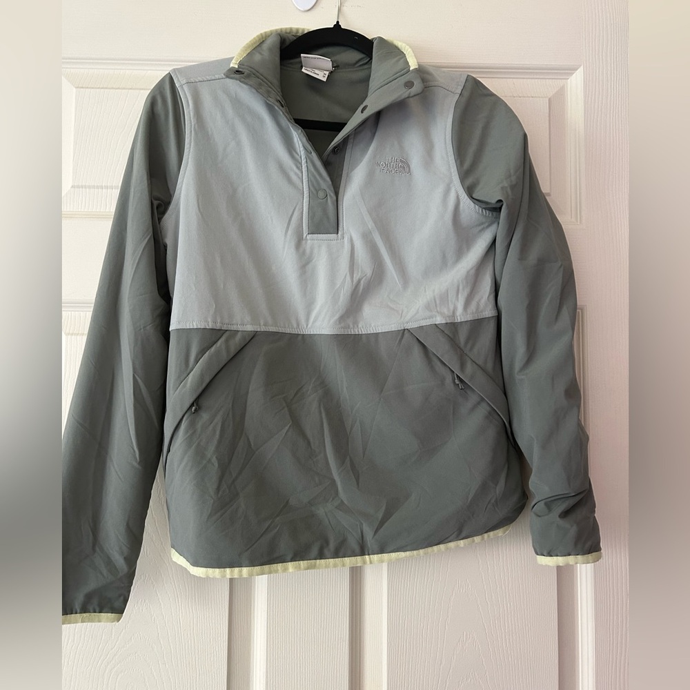 NORTH FACE pullover